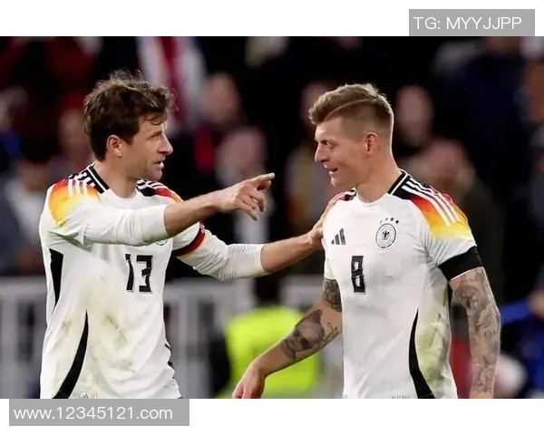 德语中如何称呼足球明星及其在球迷心中的地位分析